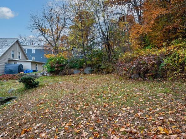 375 Rollstone St, Fitchburg MA 01420