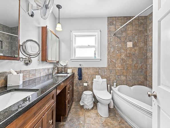 31 Rogers Ave, Somerville MA 02144