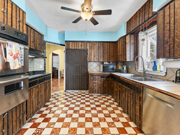 31 Rogers Ave, Somerville MA 02144