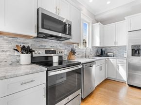 127 Marblehead St A, North Andover MA 01845