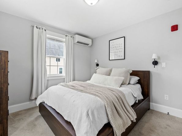 127 Marblehead St A, North Andover MA 01845
