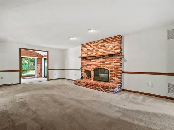 15 Fieldstone Drive, Brockton MA 02301