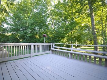 16 Friendship Dr