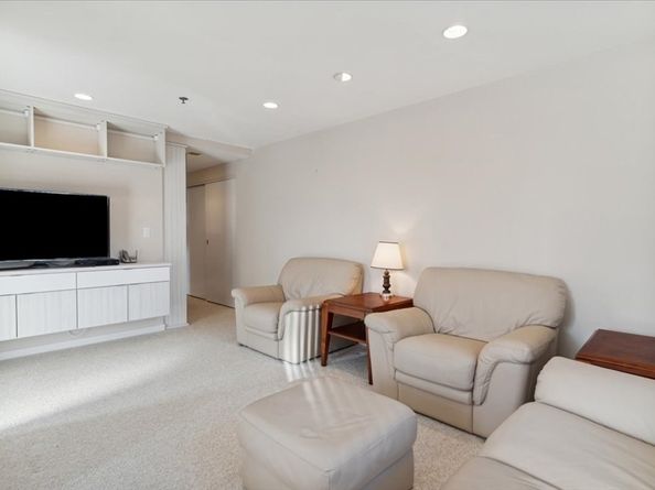 950 Massachusetts Ave 417, Cambridge MA 02139