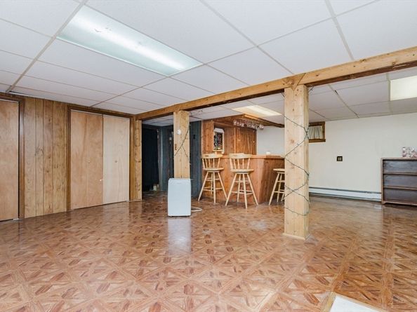 16 Norwich St, Dedham MA 02026
