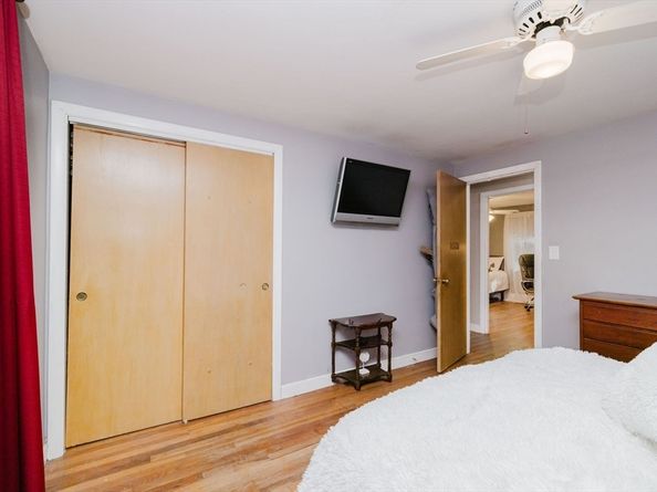 16 Norwich St, Dedham MA 02026