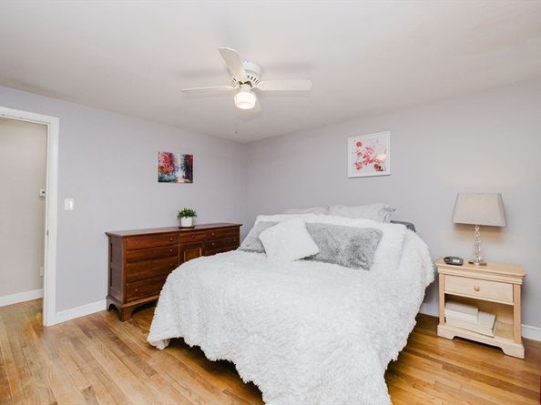 16 Norwich St, Dedham MA 02026