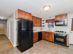 16 Norwich St, Dedham MA 02026