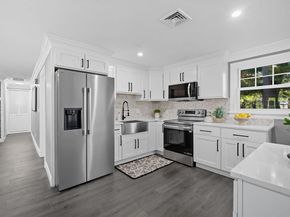 36 Pondview Cir, Brockton MA 02301