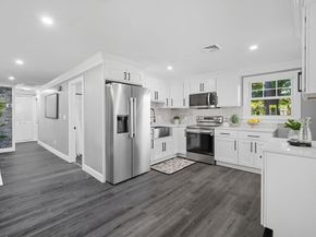 36 Pondview Cir, Brockton MA 02301
