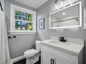 36 Pondview Cir, Brockton MA 02301