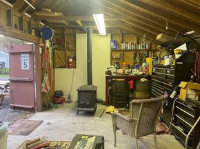 6 Leonard St, Lakeville MA 02347