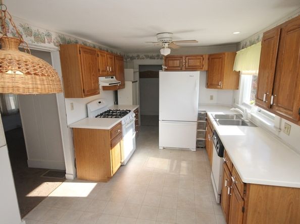 105 Warfield Avenue, Hull MA 02045