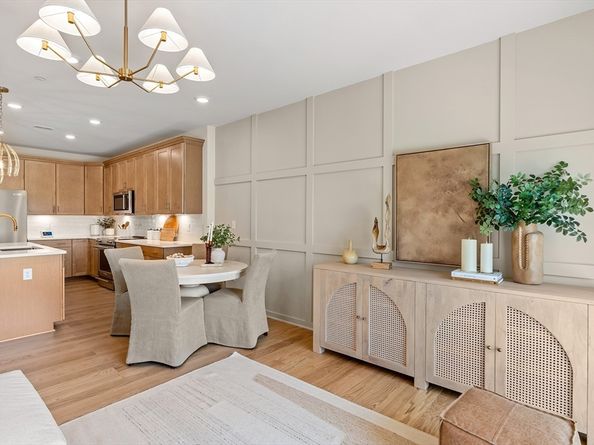 399 Neponset 104, Canton MA 02021