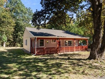 18 Edgewood Dr