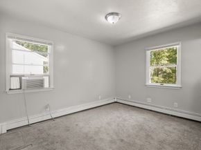 18 Edgewood Dr, Holden MA 01520