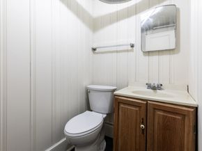 91 Grove St, Brookline MA 02467