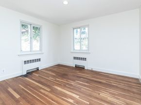 91 Grove St, Brookline MA 02467