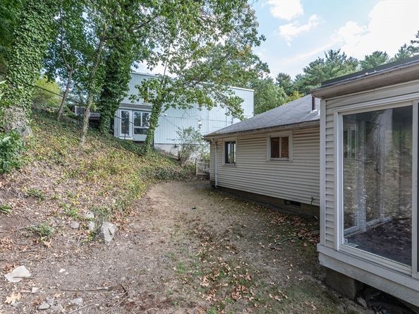 91 Grove St, Brookline MA 02467