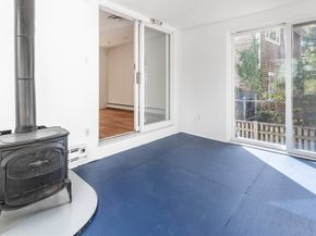 91 Grove St, Brookline MA 02467
