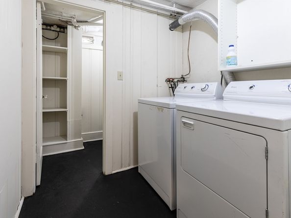91 Grove St, Brookline MA 02467