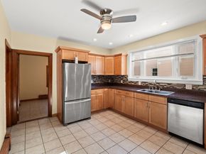 492 Metropolitan Ave, Boston MA 02136