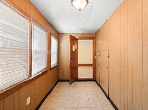 492 Metropolitan Ave, Boston MA 02136