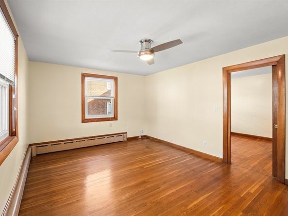 492 Metropolitan Ave, Boston MA 02136