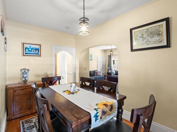492 Metropolitan Ave, Boston MA 02136