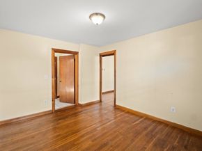 492 Metropolitan Ave, Boston MA 02136