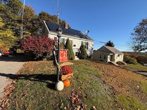 19 Mt Carmel St, Fitchburg MA 01420