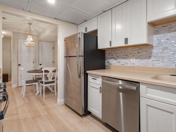 8 Kingswood Dr D5, Abington MA 02351