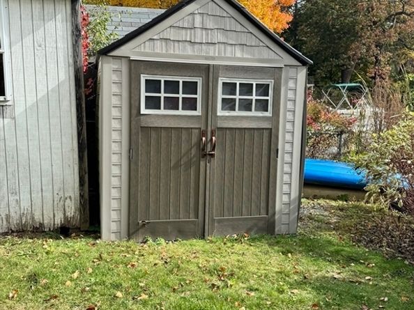 22 Lakeshore Dr, Wayland MA 01778