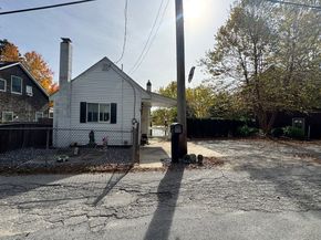 22 Lakeshore Dr, Wayland MA 01778
