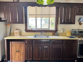 22 Lakeshore Dr, Wayland MA 01778
