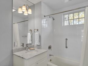 82 Green St 82, Brookline MA 02446