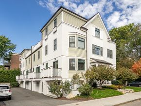 82 Green St 82, Brookline MA 02446