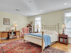 82 Green St 82, Brookline MA 02446