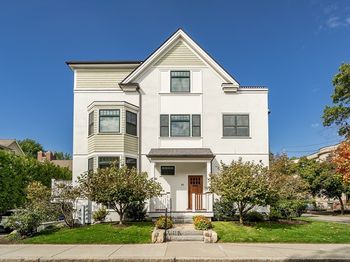 82 Green St