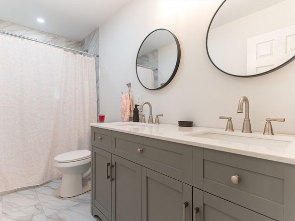 54 Westfield Dr, Holliston MA 01746