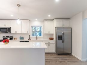 54 Westfield Dr, Holliston MA 01746