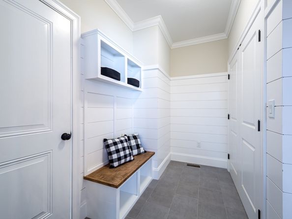 293 Bacon St A, Natick MA 01760