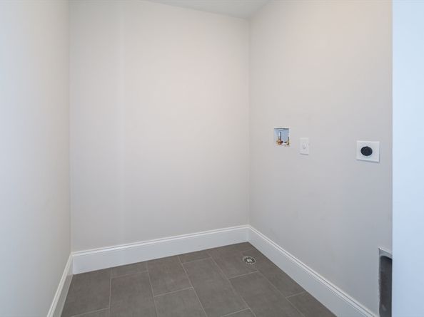 293 Bacon St A, Natick MA 01760