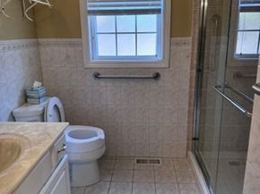 435 School St, Stoughton MA 02072
