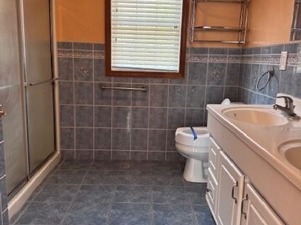 435 School St, Stoughton MA 02072
