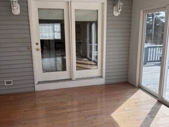 435 School St, Stoughton MA 02072