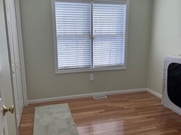 435 School St, Stoughton MA 02072
