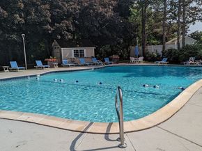 151 Coolidge Ave 105, Watertown MA 02472