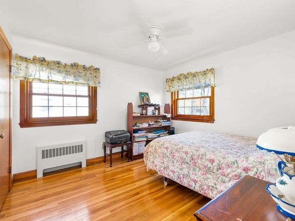 30 Elda Rd, Framingham MA 01701