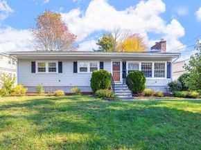 30 Elda Rd, Framingham MA 01701